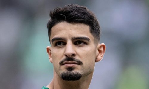 Flaco López se envolve em acidente de trânsito após treino do Palmeiras; motociclista passa bem
