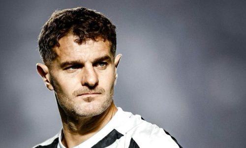 Vegetti expressa indignação após goleada sofrida pelo Vasco: “Uma vergonha”