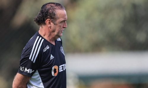 Cuca vê evolução no Atlético-MG, mas alerta: “Estamos em reconstrução”
