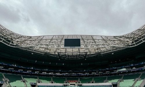 Polêmica no Allianz Parque: dirigente do Flamengo acusa, e diretor do Palmeiras rebate com veemência
